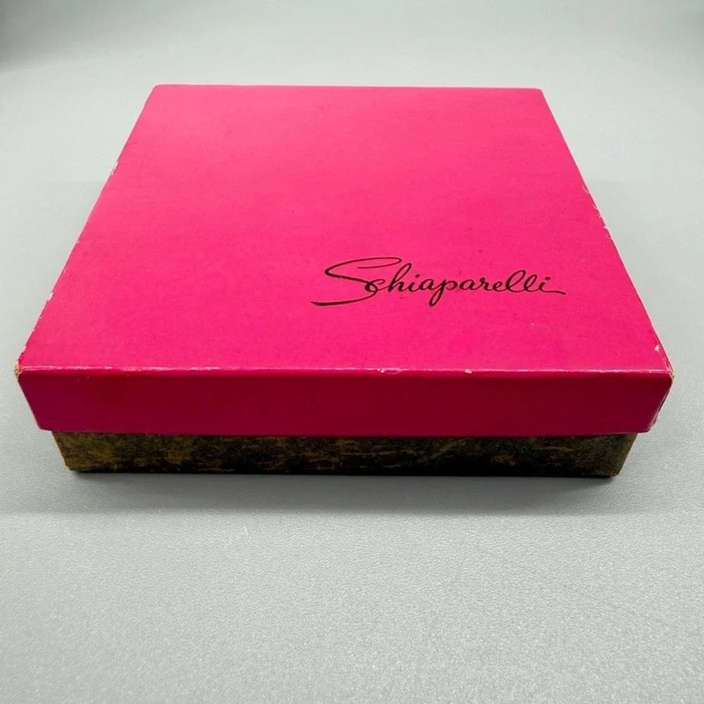 Vintage Schiaparelli Pink Jewelry Box 5